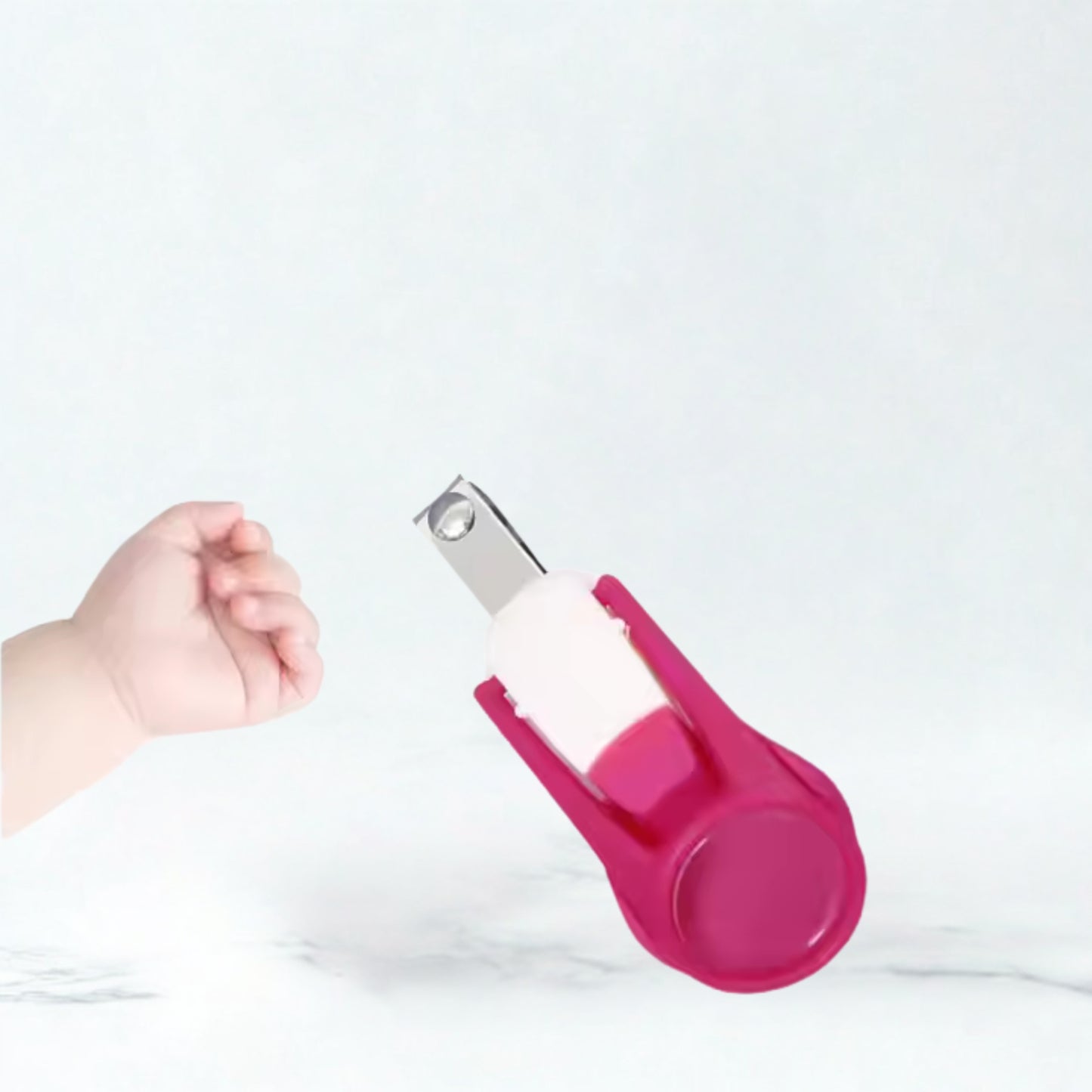 FISH Nail Cutter with Magnifying Glass