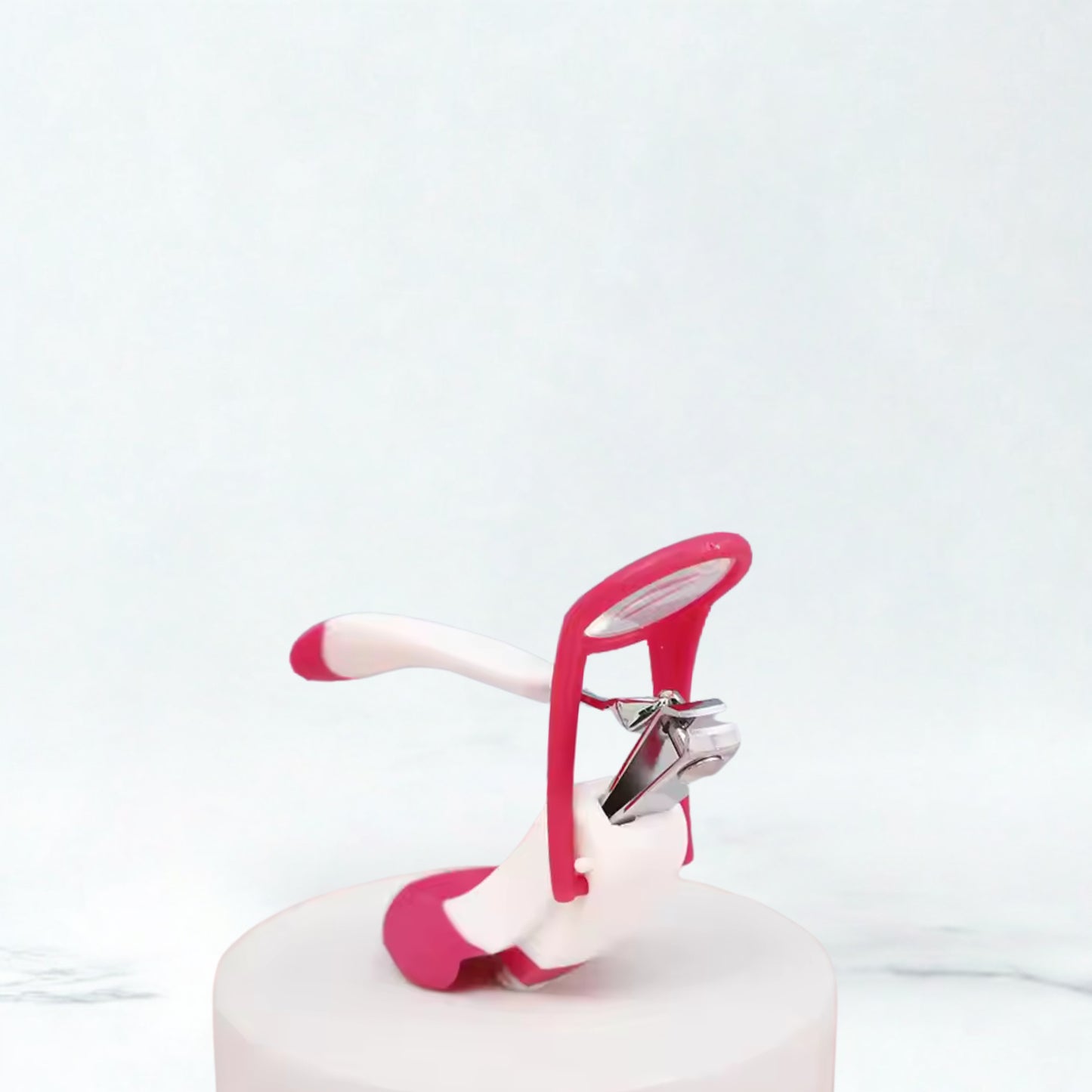 FISH Nail Cutter with Magnifying Glass