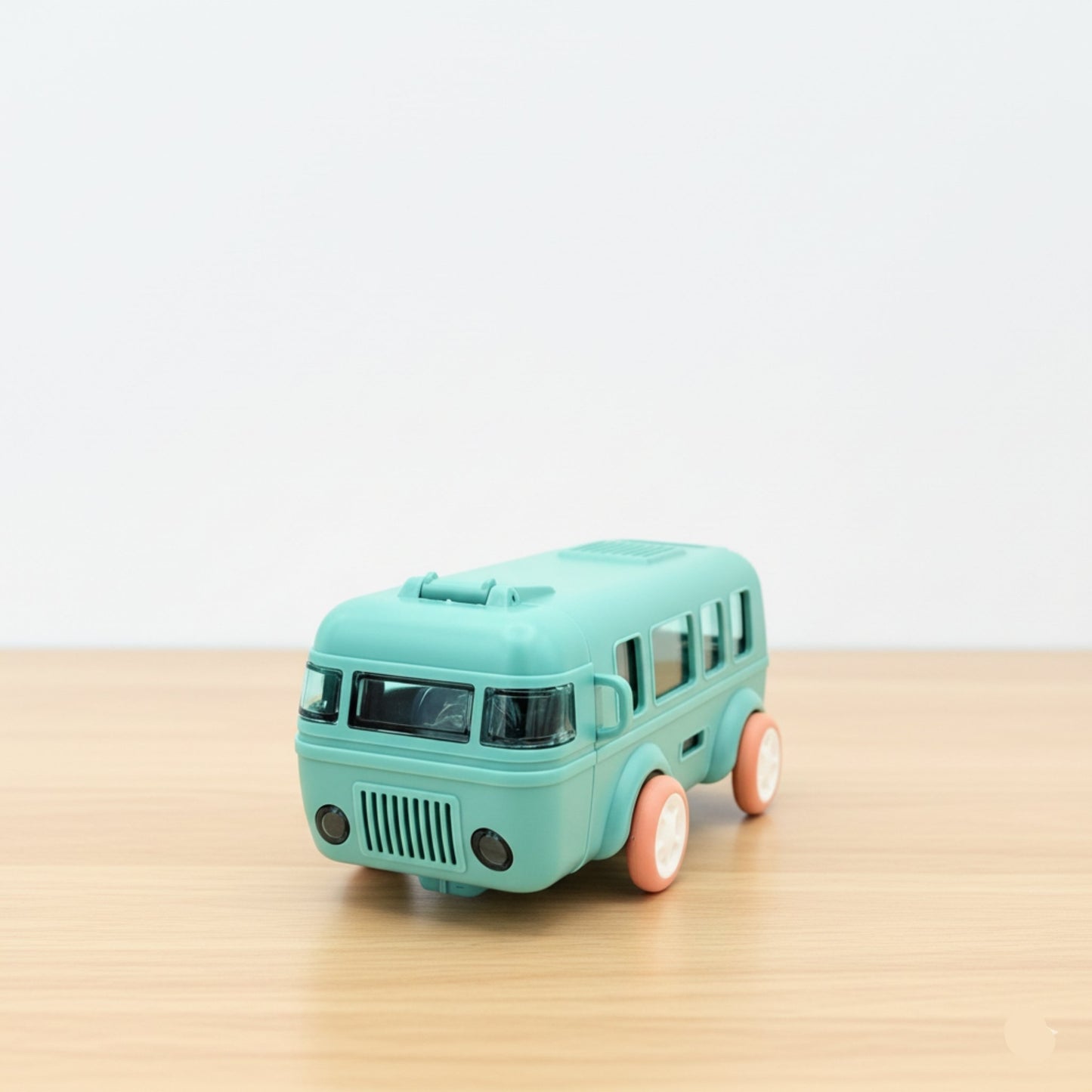 Kids Bus Shaped Straw Water Bottle 500ml