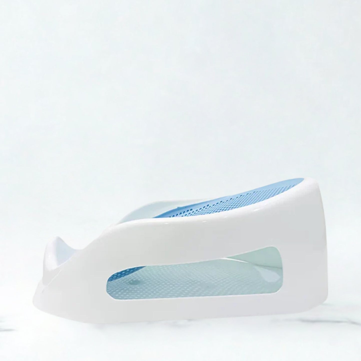 FISH Convenient Baby Bather