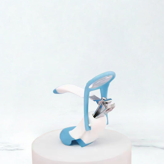 FISH Nail Cutter with Magnifying Glass
